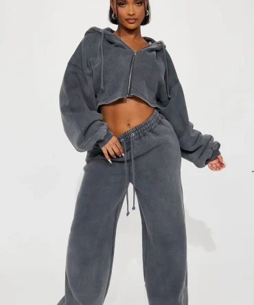Ensemble Loungewear délavé – Crop Hoodie & Pantalon Large